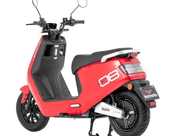 LEXMOTO LX08 -ELECTRIC SCOOTER-finance available closing down discount £200